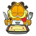 przypinka-youtooz-garfield-lasagna-dinner-5-cm