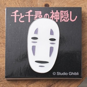 Przypinka Benelic Spirited Away No Face Zbliżenie