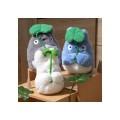 Sun Arrow My Neighbor Totoro Nakayoshi Plush Figure Medium Totoro with leaf 20 cm