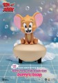 zestaw-tom-jerry-pull-back-cars-czas-na-kapiel