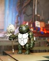 figurki-neca-tmnt-the-last-ronin-casey-marie-17-cm