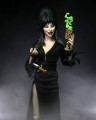 figurka-elvira-pani-ciemnosci-neca-20-cm