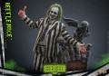 figurka-kolekcjonerska-hot-toys-beetlejuice-30-cm