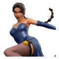 figurka-statuetka-lara-croft-a-deal-at-the-opera-17-cm