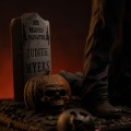 figurka-statuetka-iron-studios-michael-myers-halloween-2-deluxe-art-scale