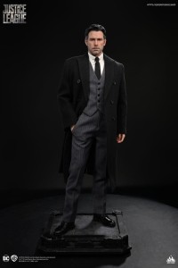 Figurka Statuetka Queen Studios Justice League Bruce Wayne 1/4