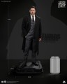 figurka-statuetka-queen-studios-justice-league-bruce-wayne-1-4