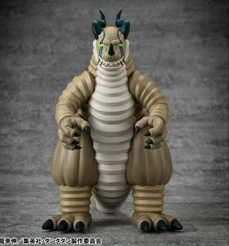 figurki-megahouse-dandadan-monstr-15-cm