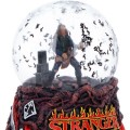 figurka-sniezna-nemesis-now-stranger-things-eddies-sacrifice