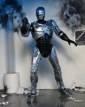 figurka-neca-robocop-battle-damaged-z-fotelem