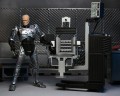 figurka-neca-robocop-battle-damaged-z-fotelem