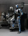 figurka-neca-robocop-battle-damaged-z-fotelem