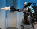 figurka-neca-robocop-battle-damaged-z-fotelem