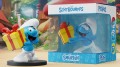 figurka-statuetka-puppy-smerfy-jokey-smurf-z-prezentem