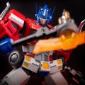 optimus-prime-combot-figurka-transformers