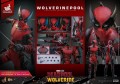 figurka-hot-toys-wolverinepool-deadpool-wolverine
