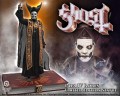 figurka-papa-emeritus-iv-ghost-czarne-szaty