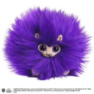 Maskotka Puszek Pigmejski Pygmy Puff Harry Potter Noble Collection 23 cm