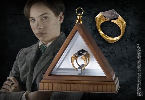 Replika Noble Collection Harry Potter 1/1 Lord Voldemort´s Horcrux Ring (gold-plated)