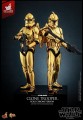 Figurka Star Wars 1/6 Clone Trooper (Gold Chrome Version) Exclusive Hot Toys 30 cm