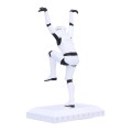 Nemesis Now Figurka Original Stormtrooper Crane Kick Stormtrooper 20 cm