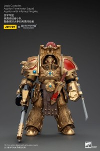 Warhammer The Horus Heresy Action Figurka 1/18 Legio Custodes Aquilon Terminator Squad Aquilon with Infernus Firepike 14 cm