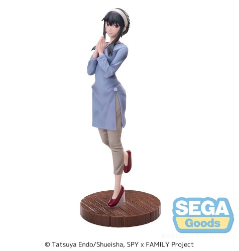 Spy-x-Family-Luminasta-PVC-Figure-Statuetka-Yor-Forger-21-cm