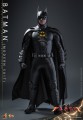 figurka-hot-toys-batman-modern-suit
