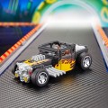 Hasbro Figurka Transformers Bone Shaker 12,5 cm