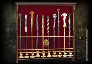 Szafka Noble Collection Harry Potter Różdżka 10 miejsc