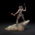 Dark Horse Tomb Raider Lara Croft Survivor Figurka 33 cm