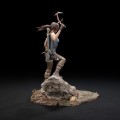 Figurka Dark Horse Tomb Raider Lara Croft Survivor 33 cm
