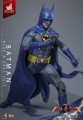 Hot Toys Batman Blue & Grey Suit Figurka 30 cm